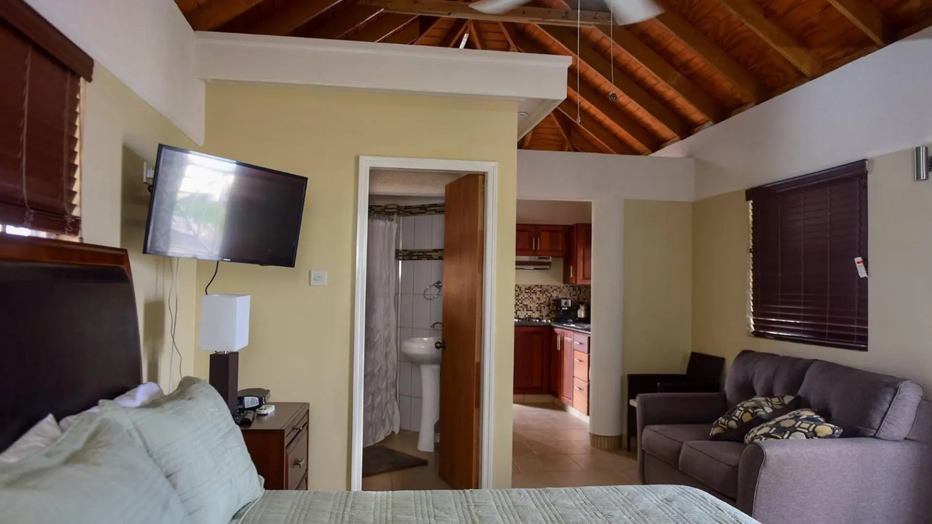 Timbos Suites Goodwill Dominica